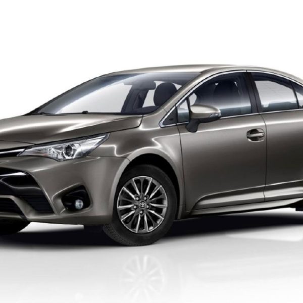 Toyota Avensis 1600cc a/c Manual or Similar